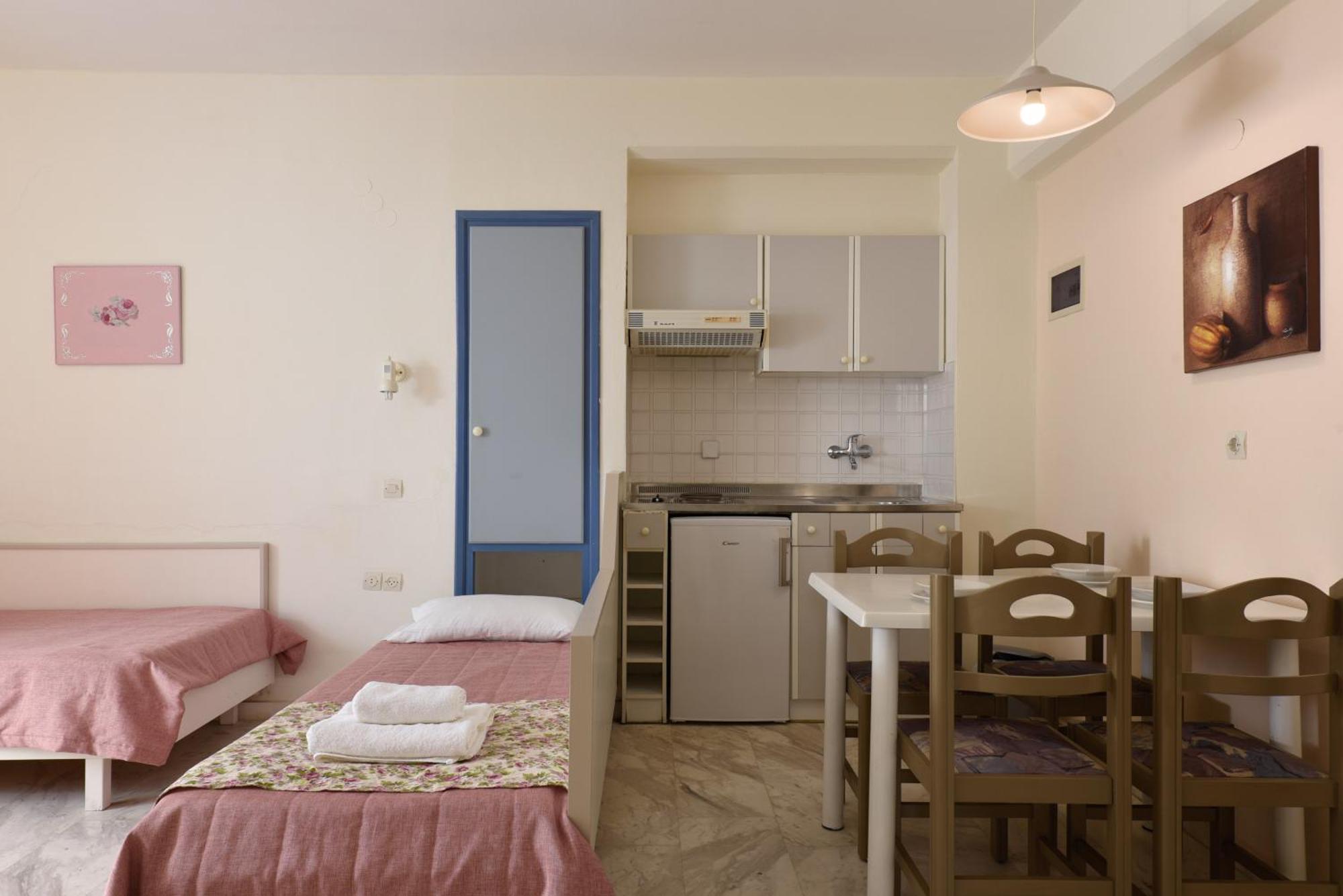 Aparthotel Ariadne 3*