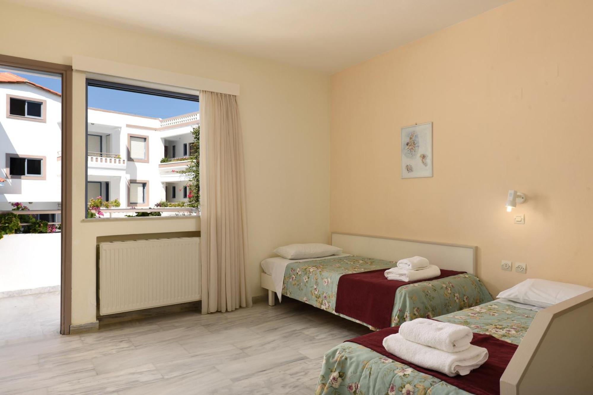 Aparthotel Ariadne 3*